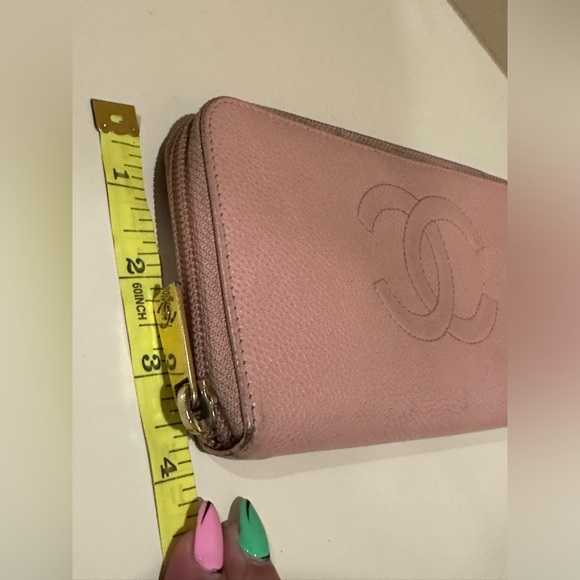 CHANEL Caviar Pink Long Zip Wallet - Picture 13 of 14